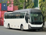 Xe Khách Tracomeco Universe EX 47W: Biểu Tượng Của Sự Sang Trọng và Hiện Đại Trên Mọi Cung Đường Việt